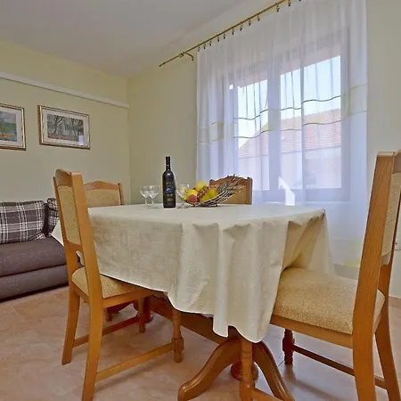 Katarina Apartment *